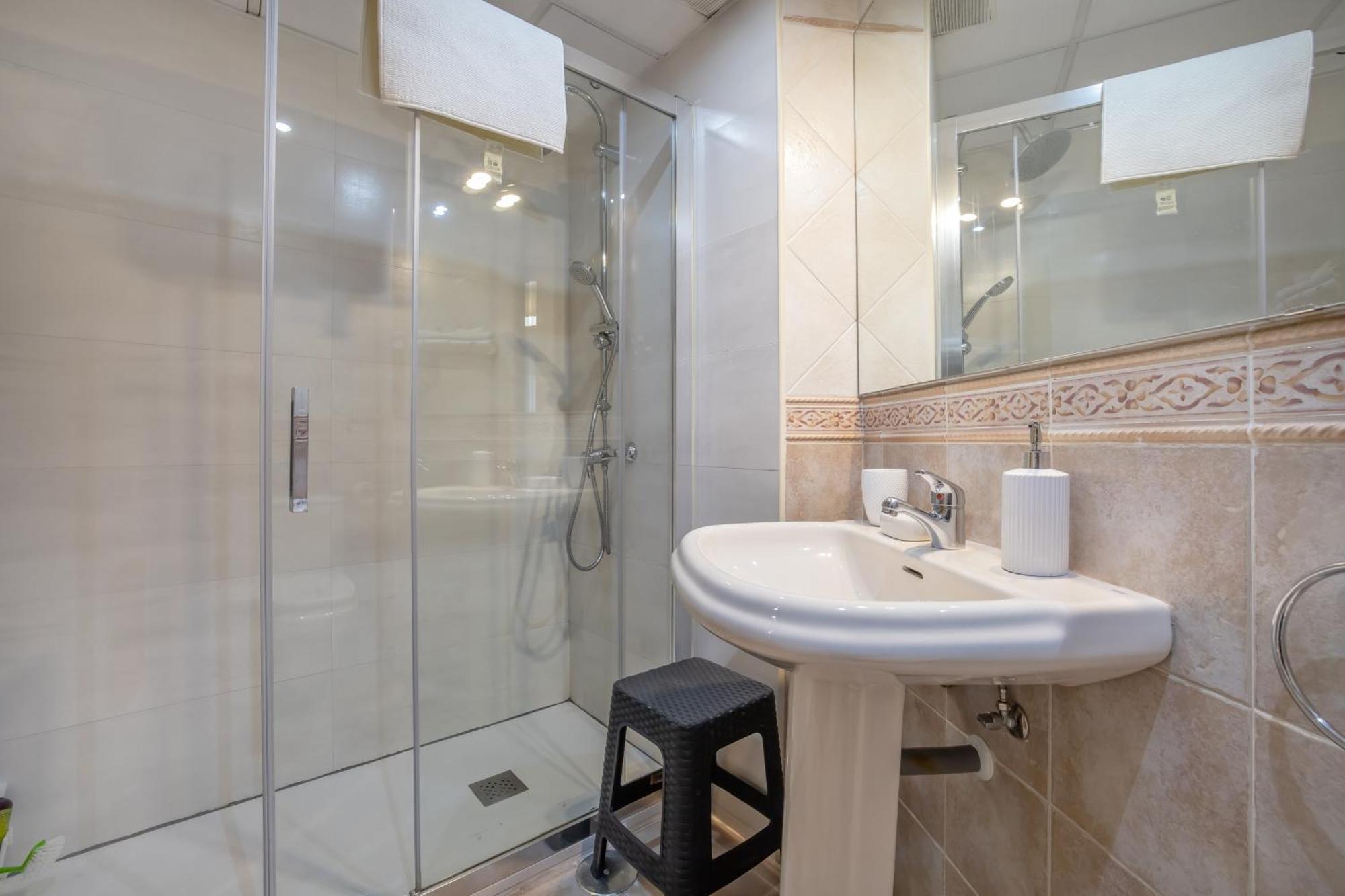 Coral & Apartment & Parking Cordoba Dış mekan fotoğraf